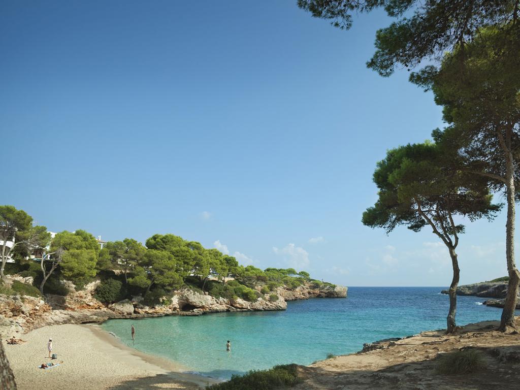 Де оре. Кала дор Майорка. Cala d'or Майорка. Кала Сантаньи Майорка.